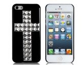 Capa Rebite Cruz iPhone 5 (Preto)